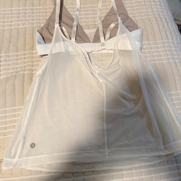 NO LONGER AVAILABLE Like New Lululemon White Bra & Meshy Tank Size 10 - Picture 2 of 3